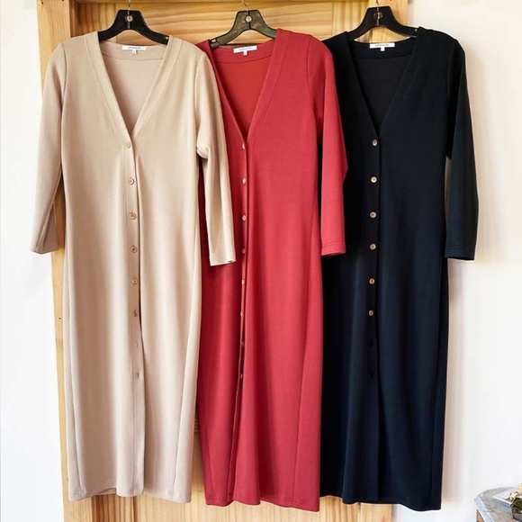 𝅺NWT Emerson Fry V neck long Button Up Maxi dress in rust / spice - Picture 4 of 13